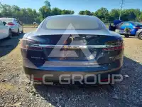 2016 Tesla Model S фото