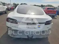 2016 Tesla Model S фото