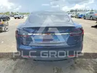 2016 Tesla Model S фото