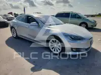 2016 Tesla Model S фото