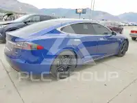 2016 Tesla Model S фото