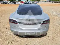 2016 Tesla Model S фото