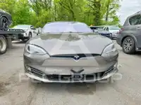 2016 Tesla Model S фото