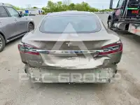 2016 Tesla Model S фото
