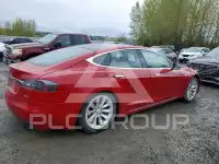 2016 Tesla Model S фото