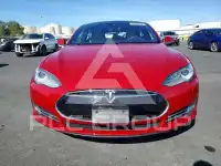 2016 Tesla Model S фото