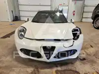 2016 Alfa Romeo 4C фото