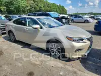 2016 Lexus ES300 photo