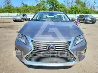 2016 Lexus ES300 photo