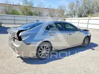 2016 Lexus ES300 photo