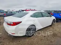 2016 Lexus ES350 photo