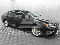 2016 Lexus ES350 photo