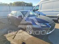 2016 Lexus ES350 photo
