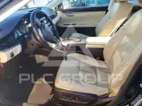 2016 Lexus ES350 photo