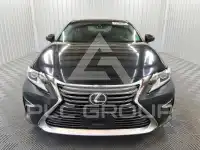 2016 Lexus ES350 photo