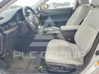 2016 Lexus ES350 photo