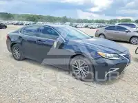 2016 Lexus ES350 photo