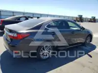 2016 Lexus ES350 photo