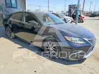 2016 Lexus ES350 photo