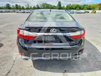 2016 Lexus ES350 photo