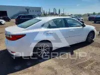 2016 Lexus ES350 photo