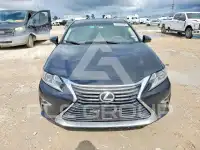 2016 Lexus ES350 photo