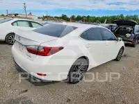 2016 Lexus ES350 photo