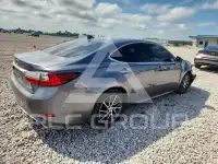 2016 Lexus ES350 photo