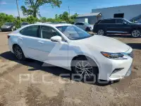 2016 Lexus ES350 photo