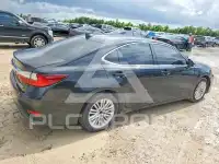 2016 Lexus ES350 photo