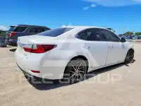 2016 Lexus ES350 photo