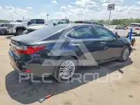 2016 Lexus ES350 photo
