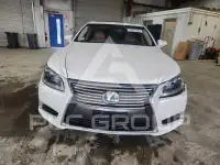 2016 Lexus LS460 photo