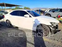 2016 Lexus IS photo