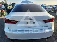 2016 Lexus IS photo