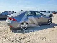 2016 Lexus IS photo