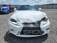2016 Lexus IS photo