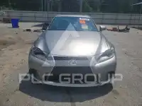 2016 Lexus IS photo