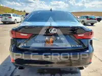 2016 Lexus IS photo