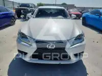 2016 Lexus IS photo