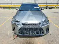 2016 Lexus IS photo