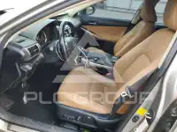 2016 Lexus IS photo