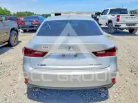 2016 Lexus IS photo
