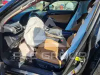 2016 Lexus IS photo