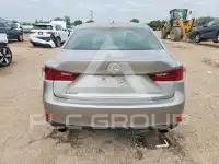 2016 Lexus IS photo