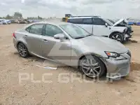 2016 Lexus IS photo