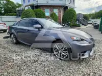 2016 Lexus IS photo