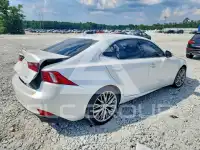 2016 Lexus IS photo