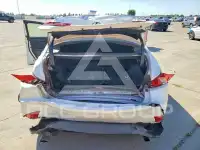 2016 Lexus IS photo