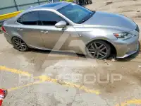 2016 Lexus IS photo